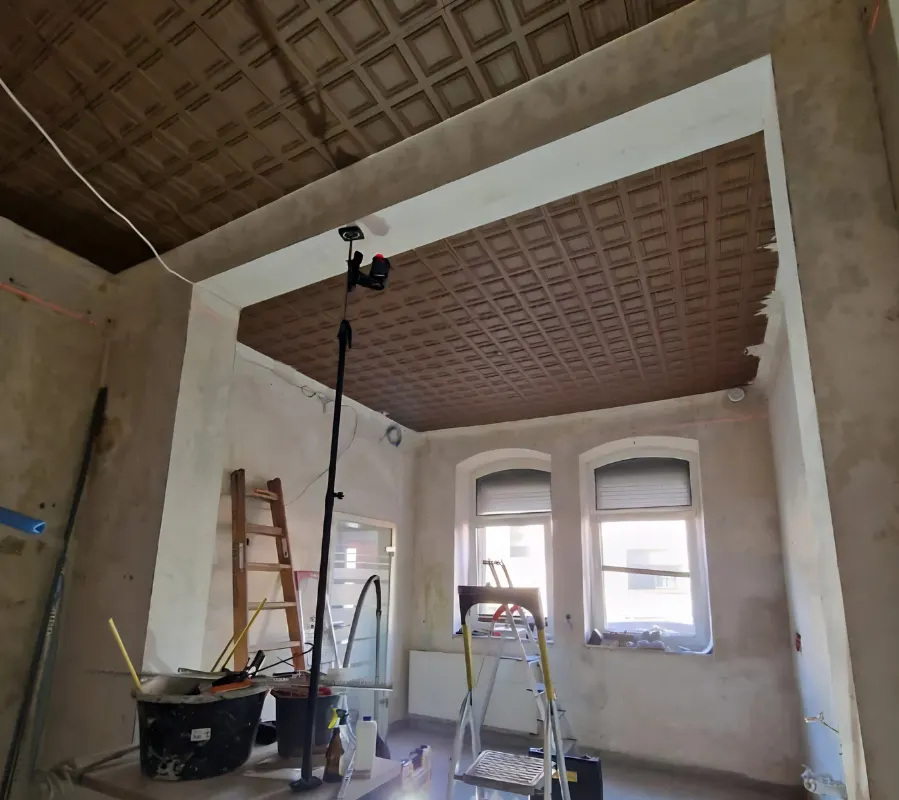 Vorher: Rohbau-Decke vor Spanndecken-Montage, Kronewald Spanndecken NRW